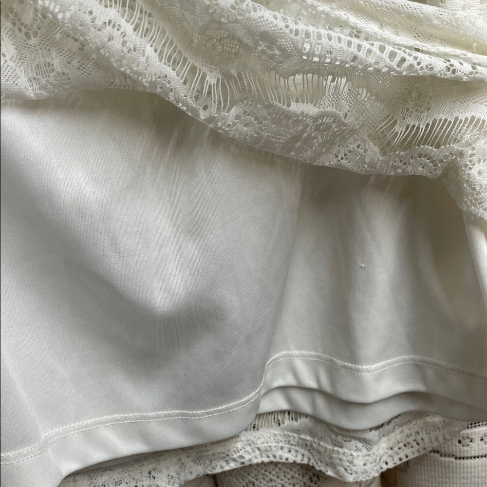 New Directions Cream Lace Blouse With Lining - Picture 4 of 6